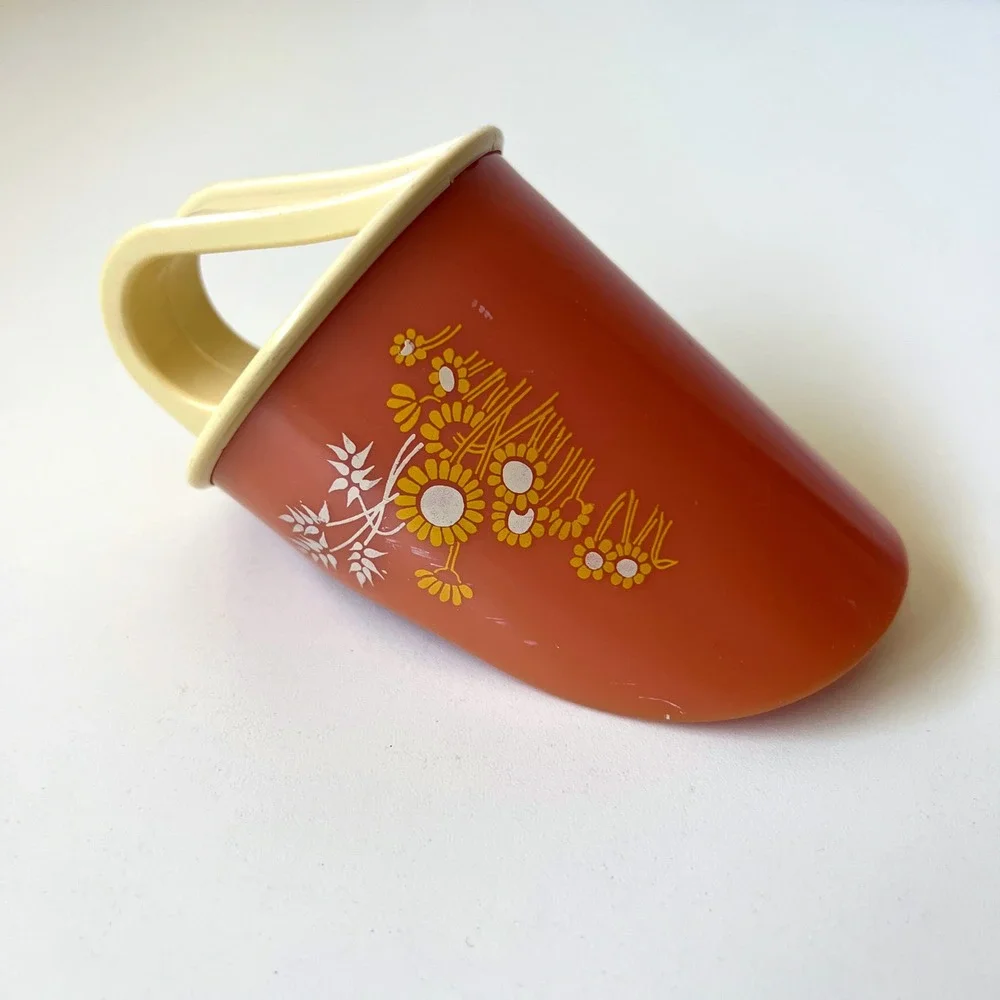 Vintage 1972 Avon Country Kitchen Flour Scoop Orange Daisy Plastic 6